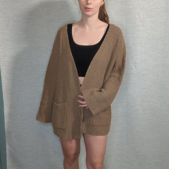 Oak + Fort Oversized Cardigan in Cookie Brown - Picture 2 of 9